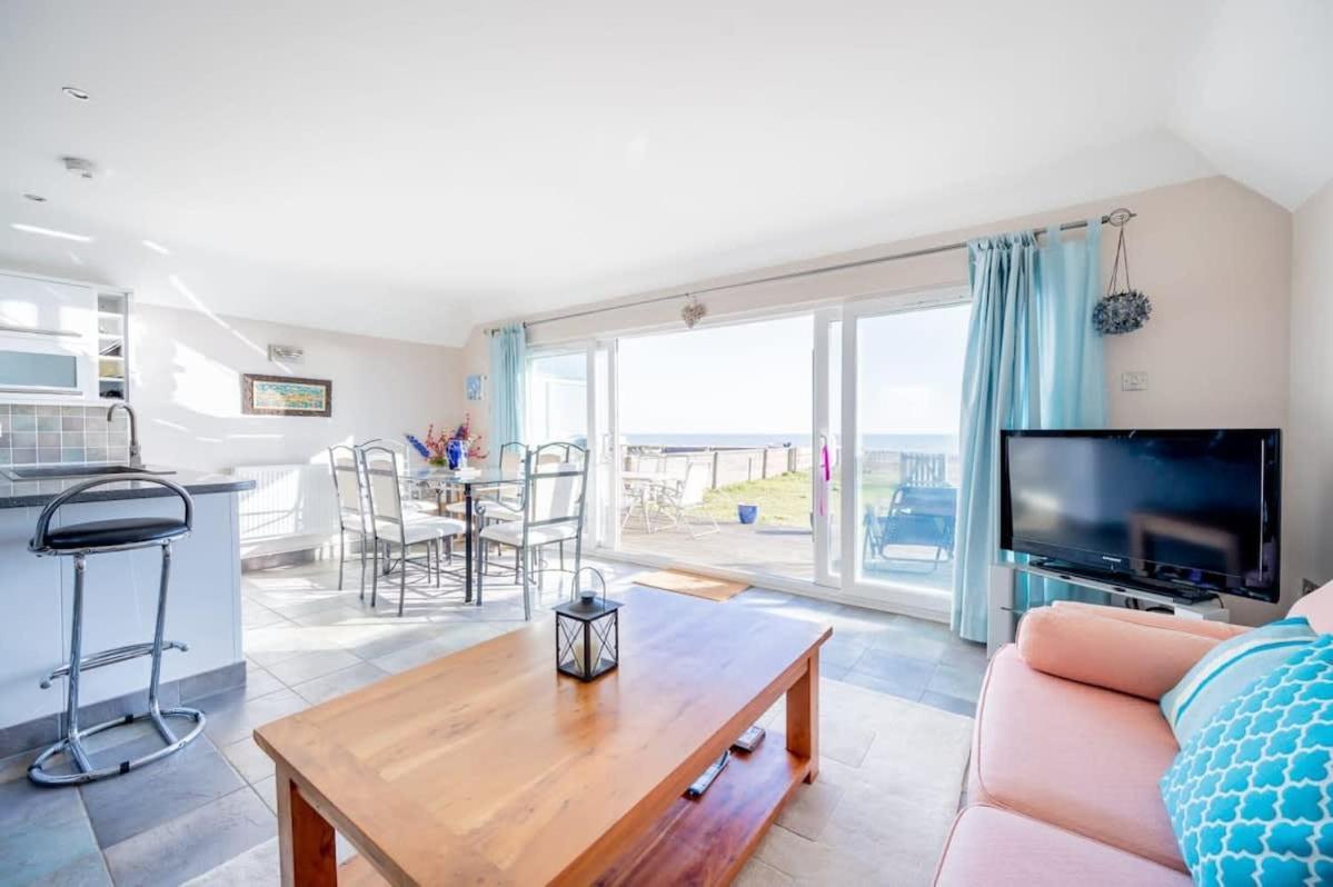 Family Haven By The Waves Direct Beach Access Villa Pevensey Exterior photo